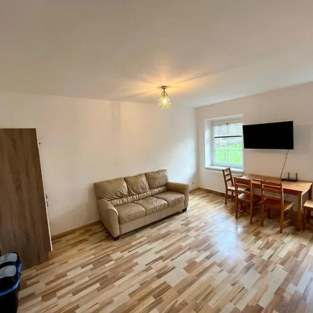 Monteurwohnung Leoben, Zentral شقة