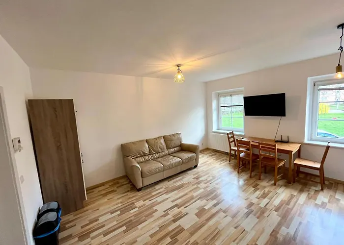 Monteurwohnung Leoben, Zentral شقة